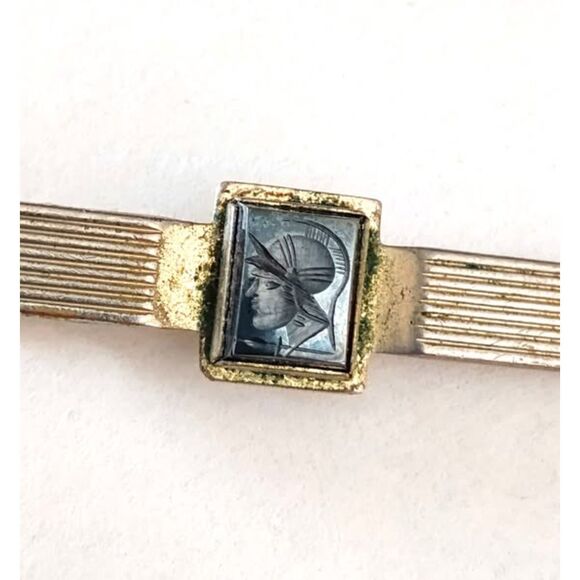 50s 60s Vintage Anson Intaglio Glass Tie Clip , Roman Soldier Head - Picture 1 of 4